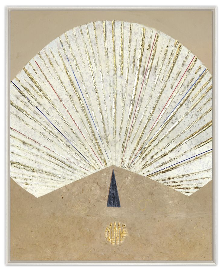 Mari 01 in a standard 'L' shaped frame